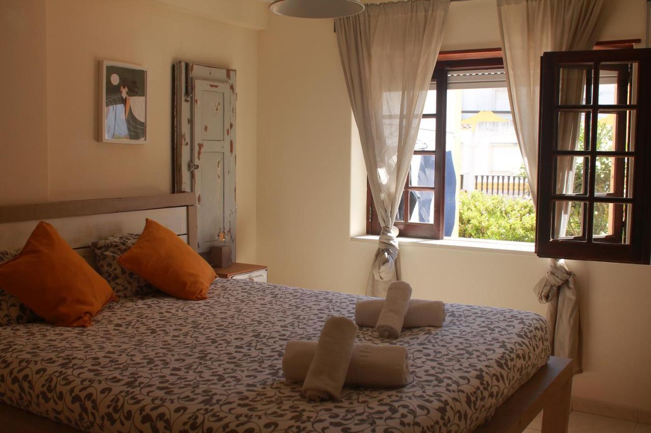 Boa Onda Guesthouse Atouguia Da Baleia Esterno foto